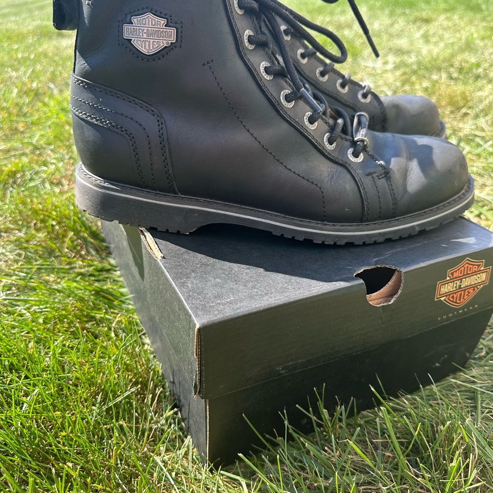 Harley-Davidson Men's Black Lace-Up Boots